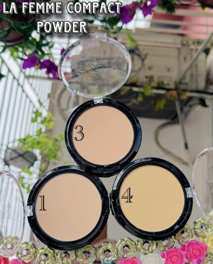 La Femme Compact Powder SPF 15