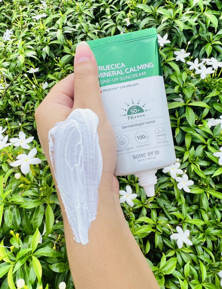 Some by Mi Truecica Mineral Calming Tone up Sunscreen