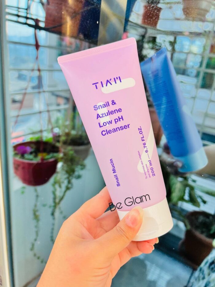 Tiam Snail & Azulene Low Ph Cleanser