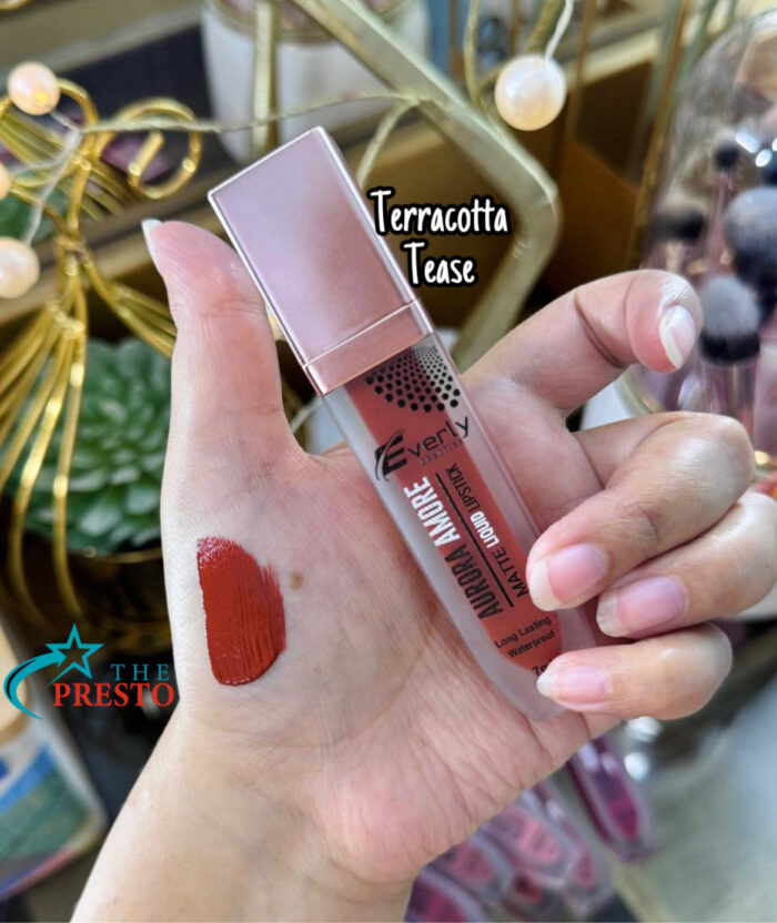 Everly Amore Lipstick Terracotta Tease