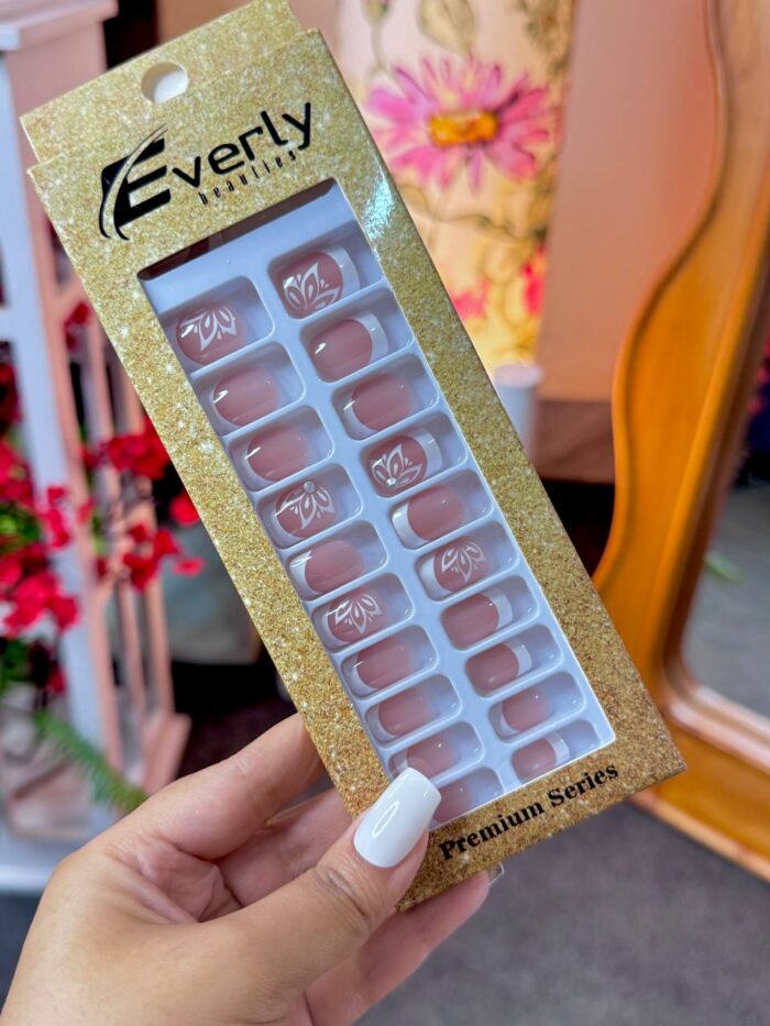 Everly Beauties Fake Nails 15