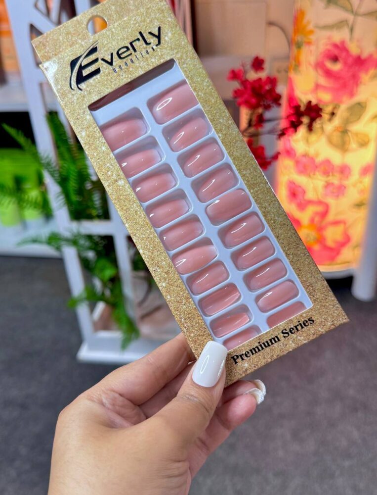 Everly Beauties Fake Nails 8