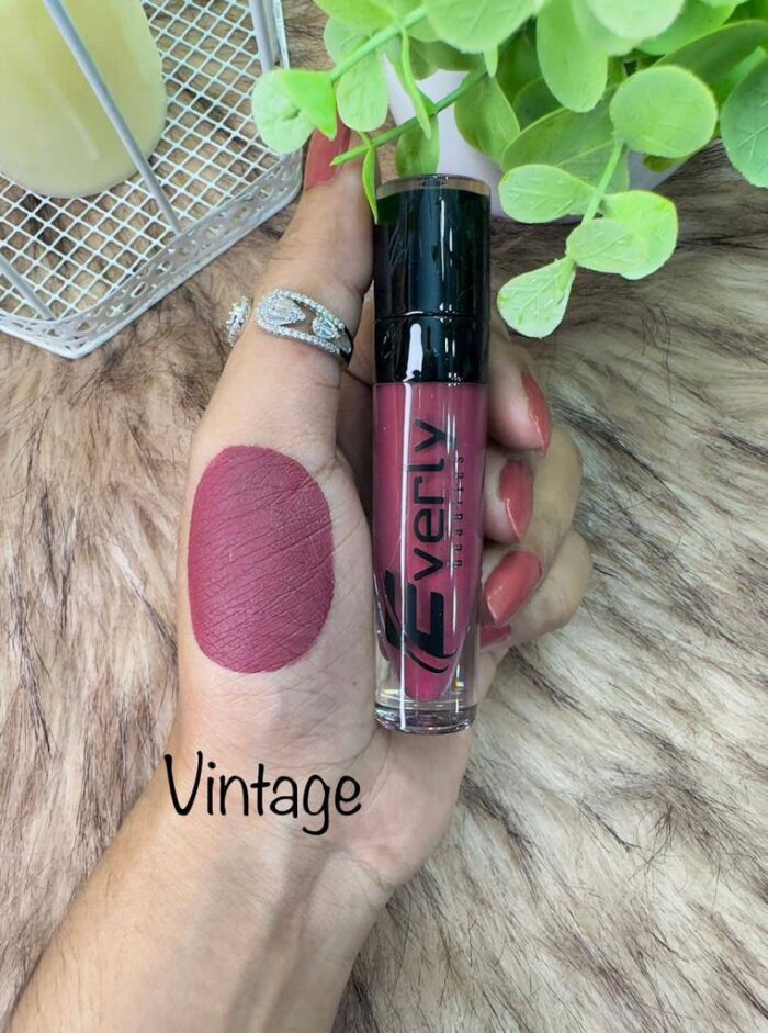 Everly Beauties Lipstick Vintage