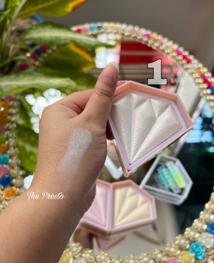 Handiyan Diamond Powder Highlighter 1