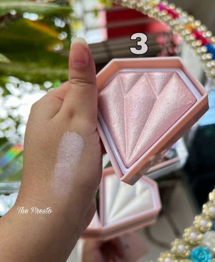 Handiyan Diamond Powder Highlighter 3