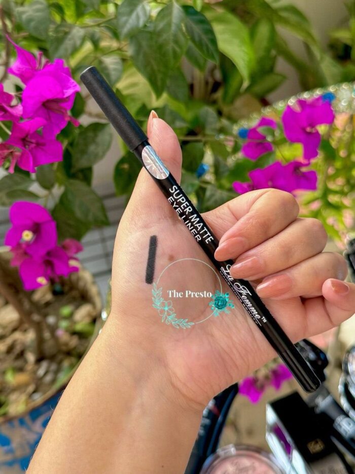 La Femme Super Matte Eyeliner