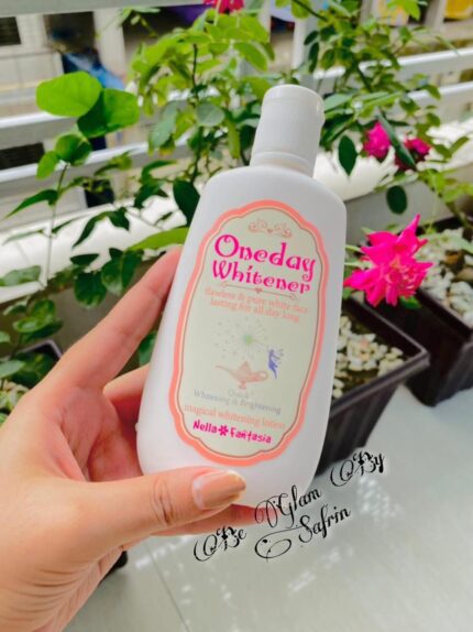 Name-Nella One Day Whitener White Snow Tone up Body Lotion
