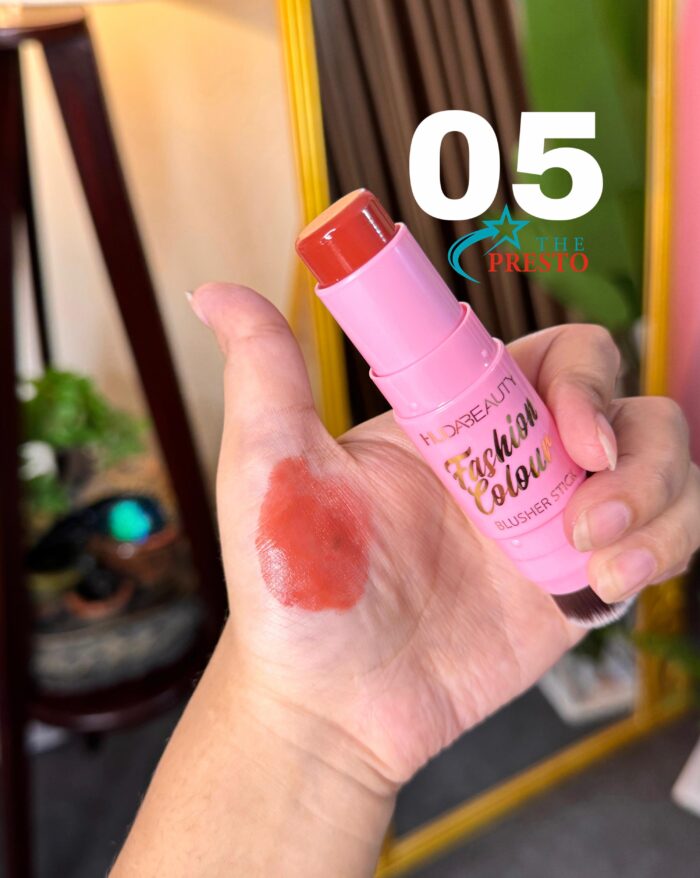 Huda Beauty Blusher stick 4