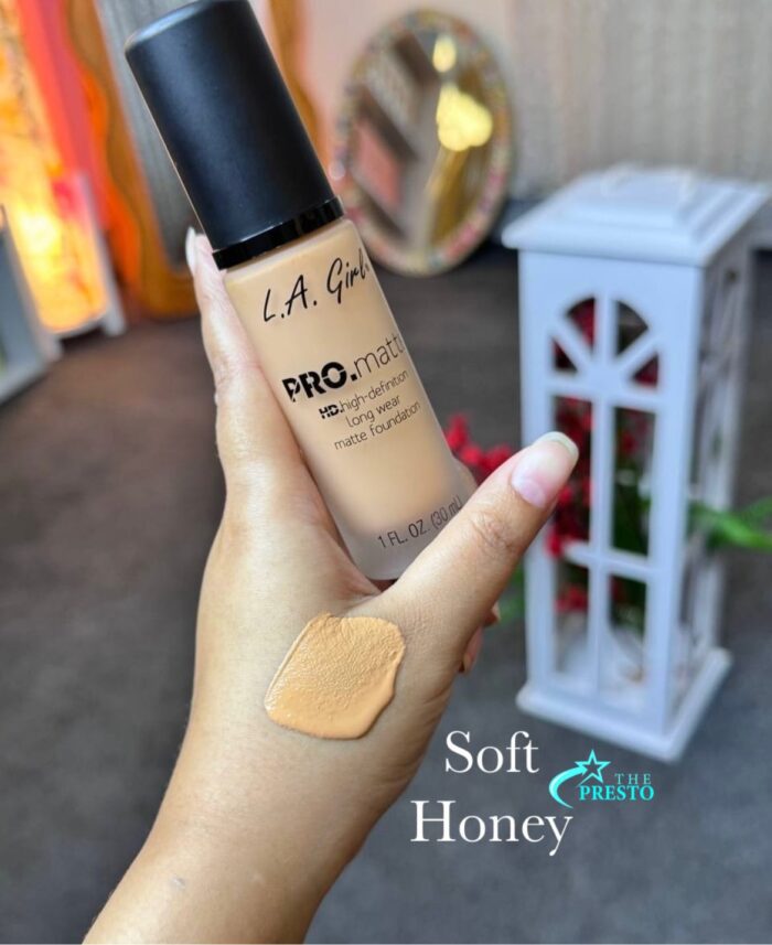 L.A. Girl PRO Matte Foundation 4
