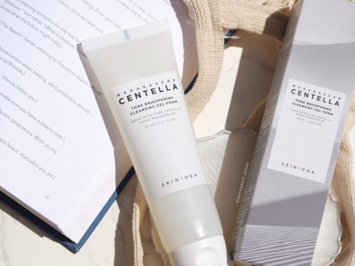 Skin 1004 Madagascar Centella Tone Brightening Cleansing Gel Foam 2