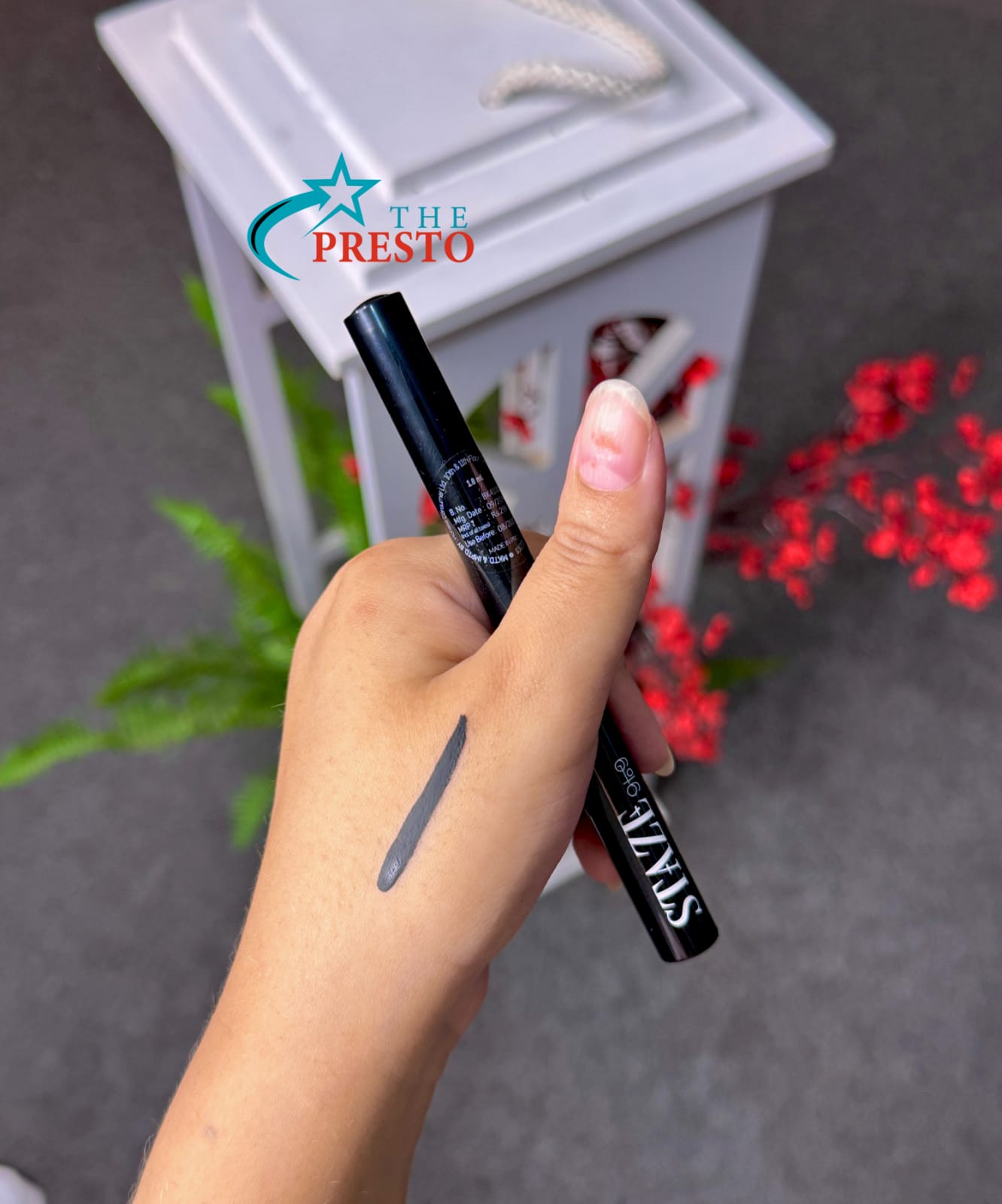 Staze 9to9 All Eyes On You Smudgeproof+Waterproof Eyeliner (1) Staze 9to9 All Eyes On You SmudgeproofWaterproof Eyeliner 1