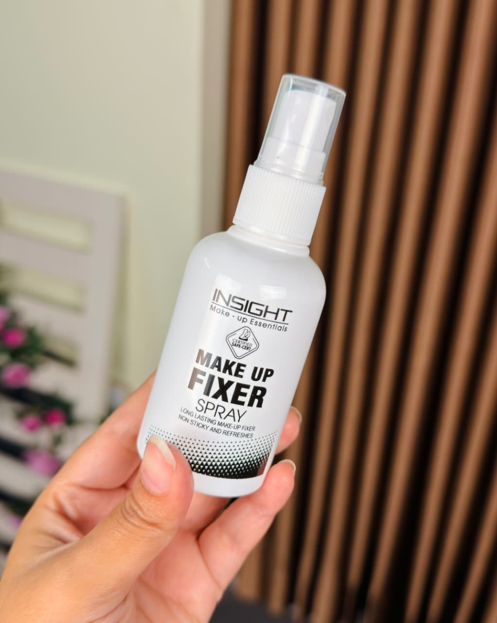 INSIGHT makeup fixer spray (1) INSIGHT makeup fixer spray