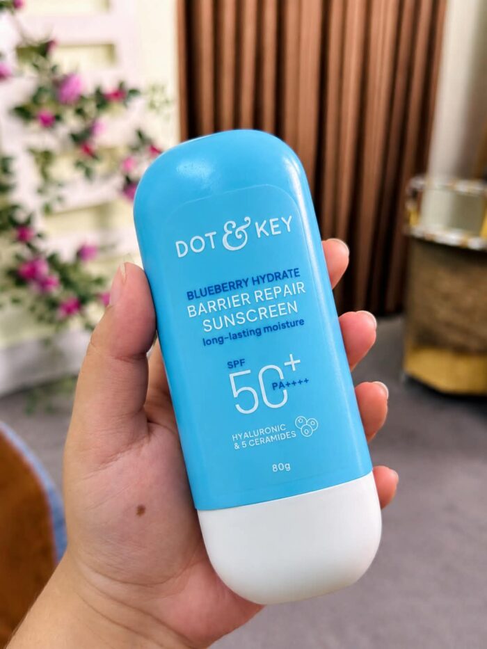 Dot & Key Blueberry Hydrate Barrier Repair Sunscreen SPF 50+ PA++++