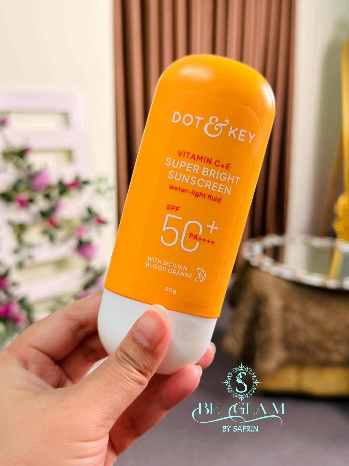 Dot & Key Vitamin C + E super Bright Sunscreen ( Water-light fluid) SPF 50+ PA+++ Dot & Key Vitamin C + E super Bright Sunscreen ( Water-light fluid) SPF 50+ PA++++